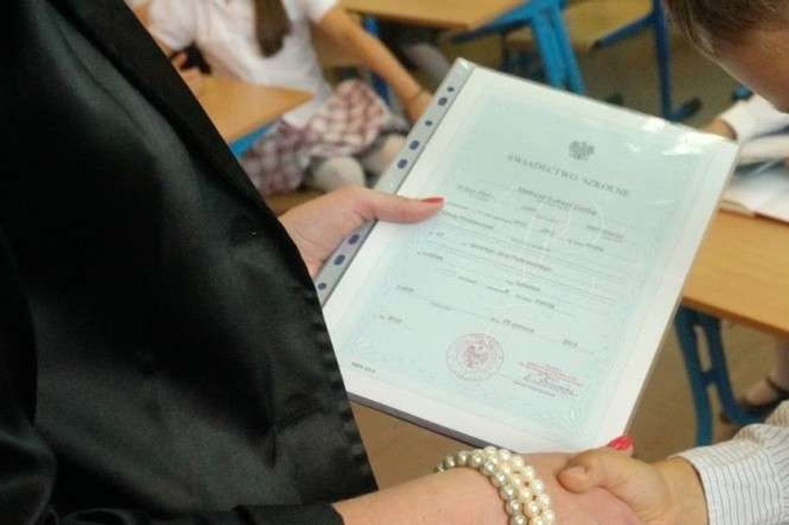 Koniec roku szkolnego! Po wakacjach uczniowie wrócą do zupełnie nowej szkoły