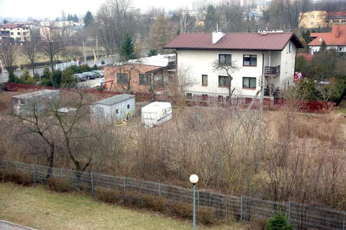 Koniec warsztatu samochodowego? Ratusz nie jest władny rozwiązać problem