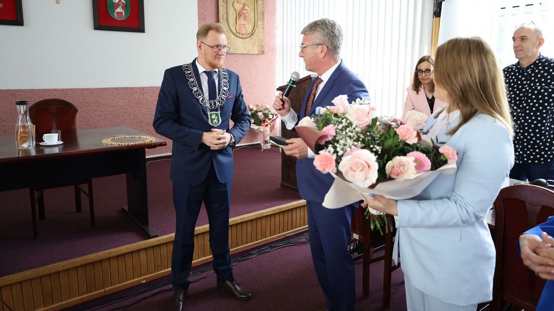 Konkurent burmistrza w wyborach jest przewodniczącym rady