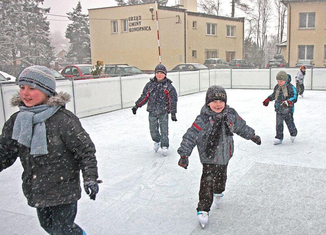 Konopnica: Mają sztuczne lodowisko, za darmo