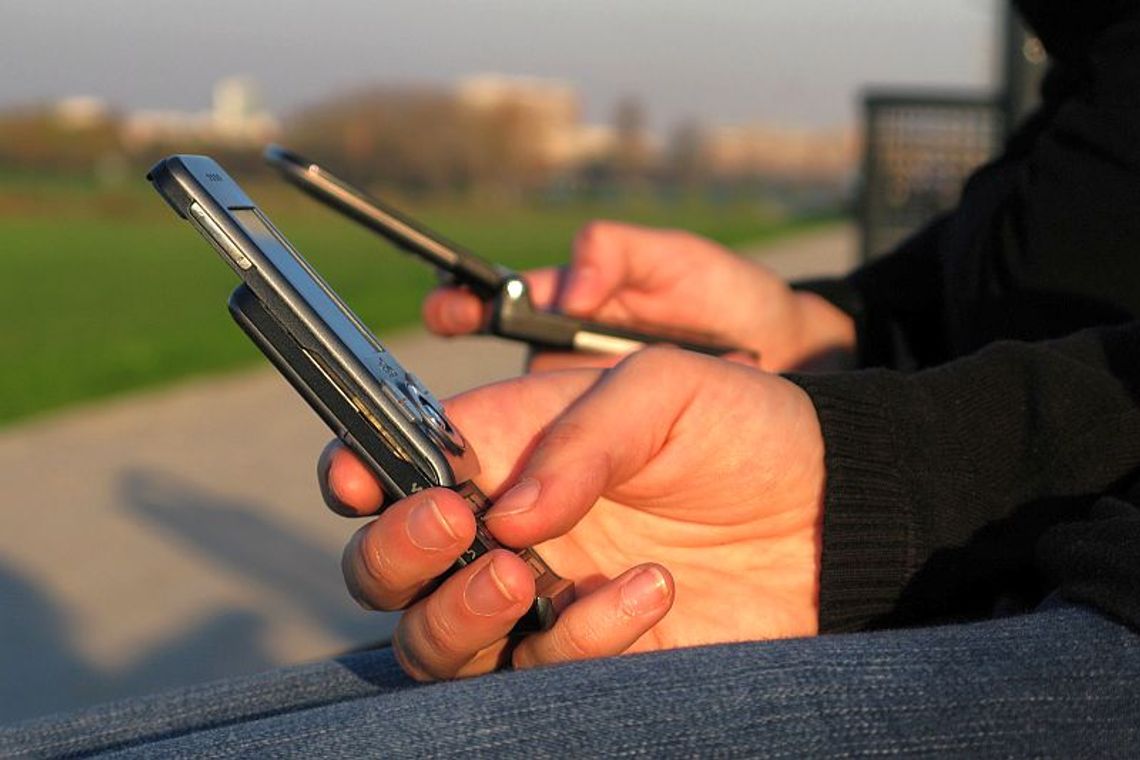 Konopnica ostrzega. SMS-em czyli nowa usługa gminy