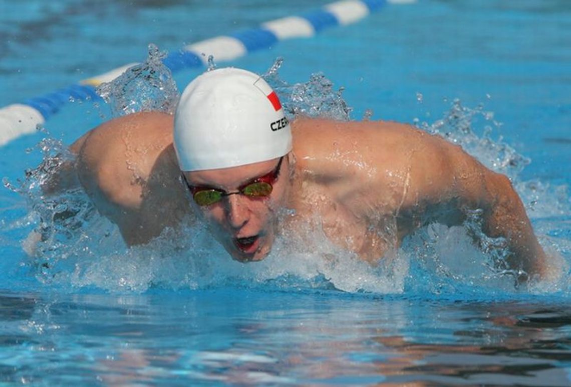 Konrad Czerniak trzeci na 100 m delfinem podczas zawodów Pucharu Świata w Chinach