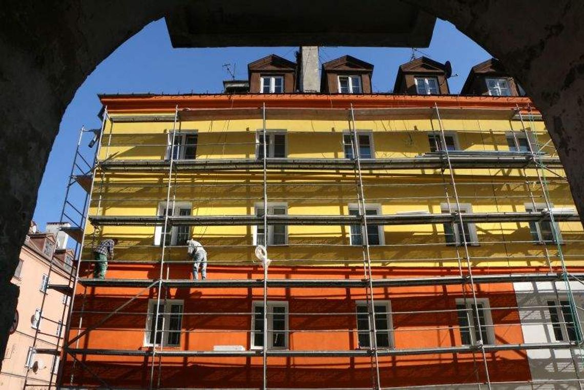 Konserwator zabytków: Intensywne kolory kamienicy są zgodne z projektem