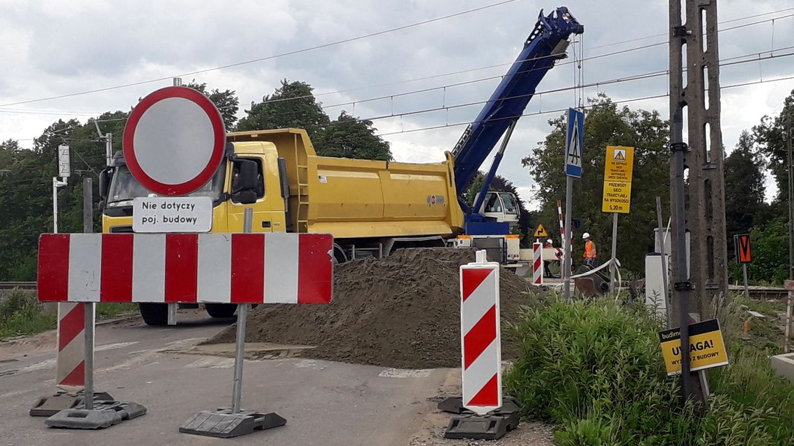 Końskowola: Utrudnienia na ul. Pożowskiej. Kierowcy muszą jechać objazdem