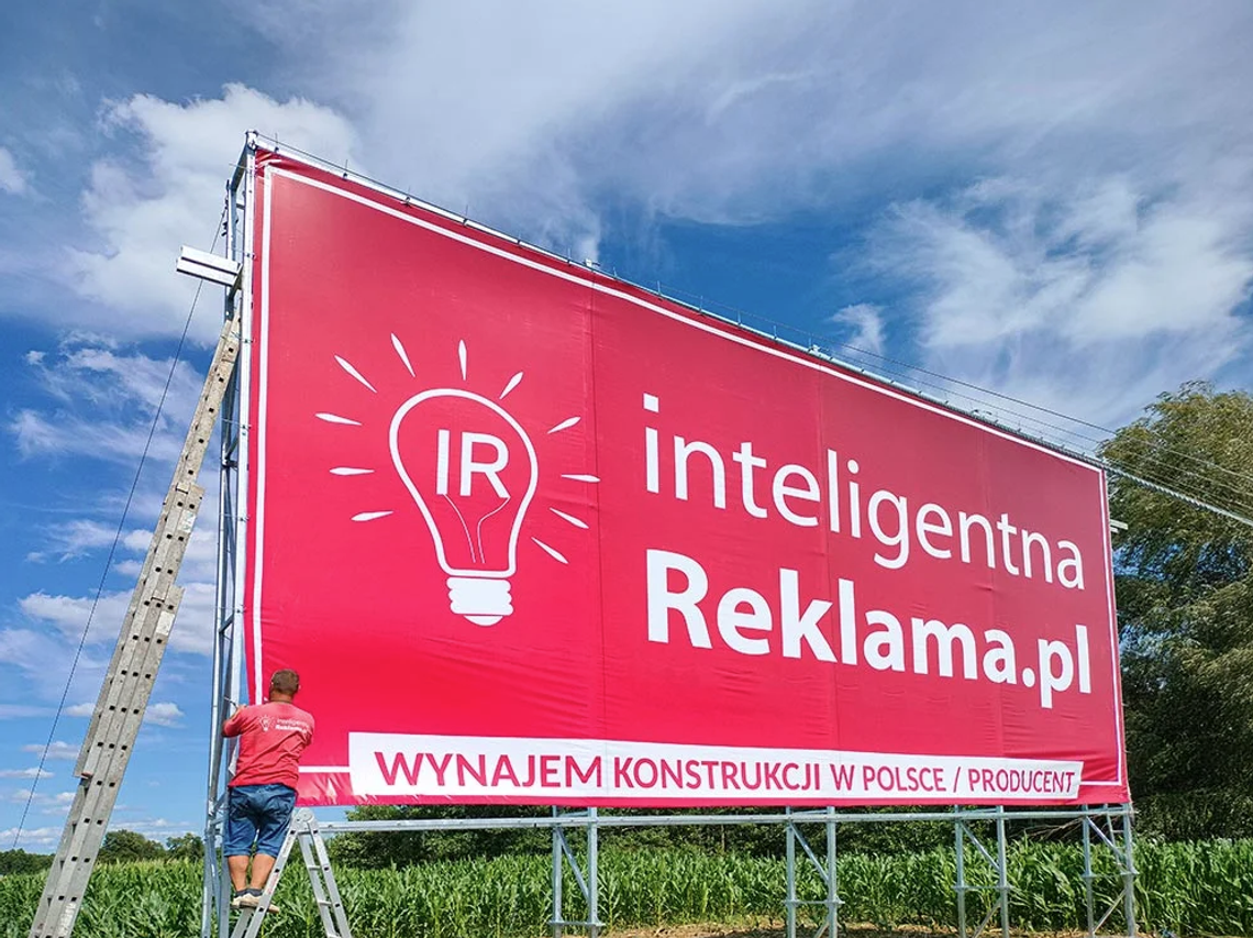 Konstrukcje reklamowe – czy naprawdę zwiększają widoczność marki w mieście?