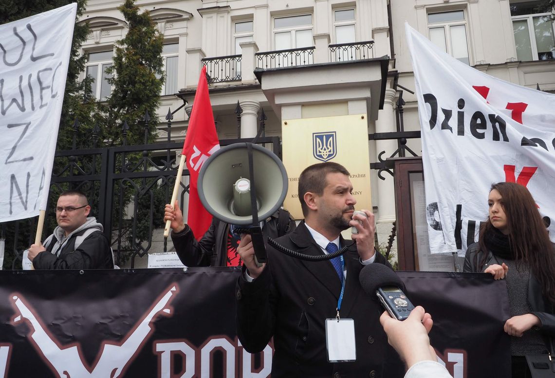 \"Konsul Banderowiec Won z Lublina”. Piskorski i Rękas razem na pikiecie
