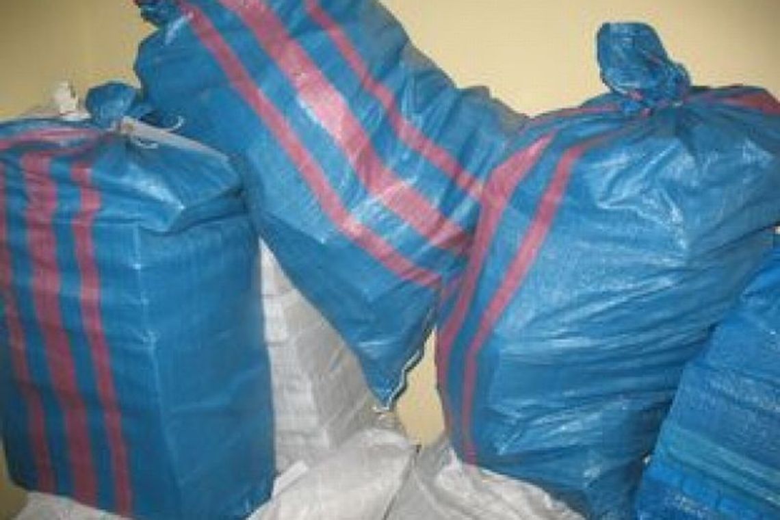 Kontrabanda w bagażniku peugeota