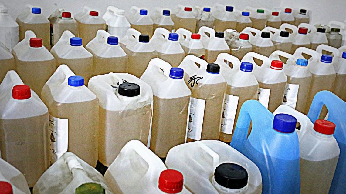 Kontrabandę przerobili na płyn do dezynfekcji. Trafił do lubelskich szpitali