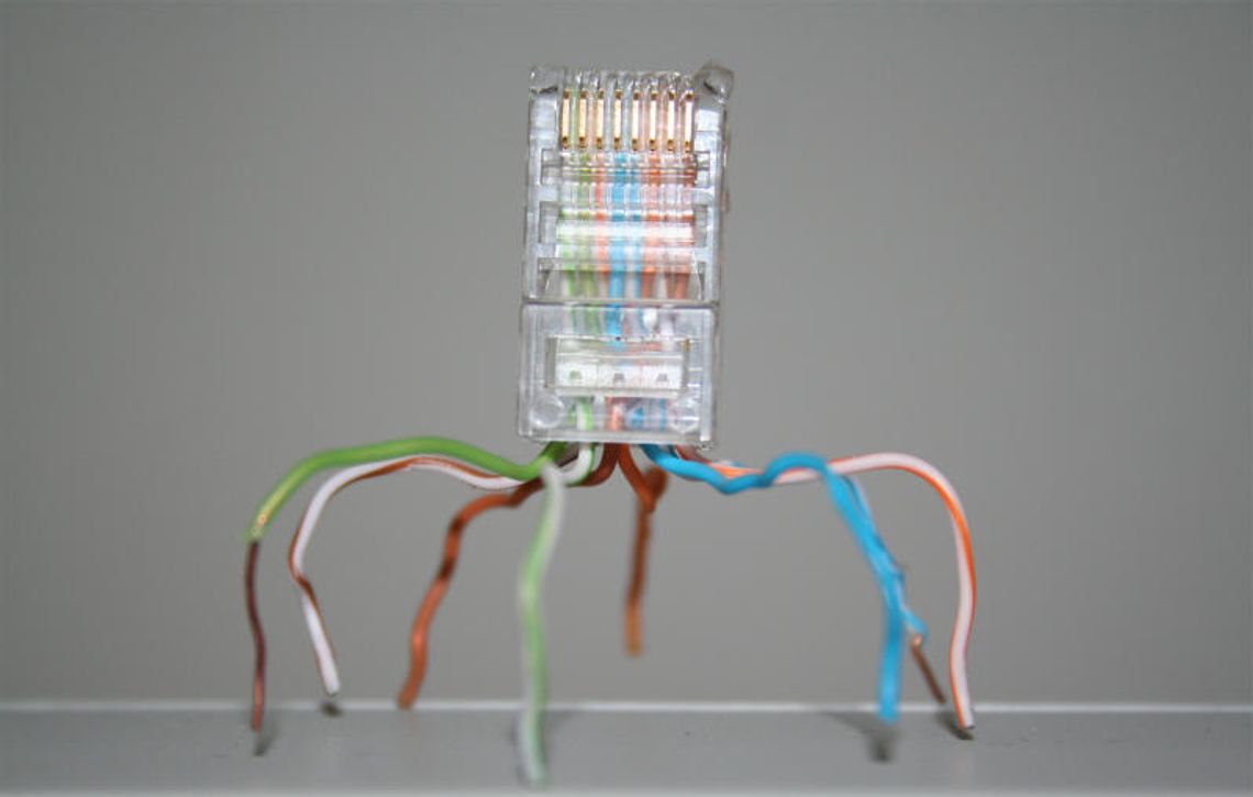 Kontrolerzy kwestionują przetarg na szerokopasmowy Internet