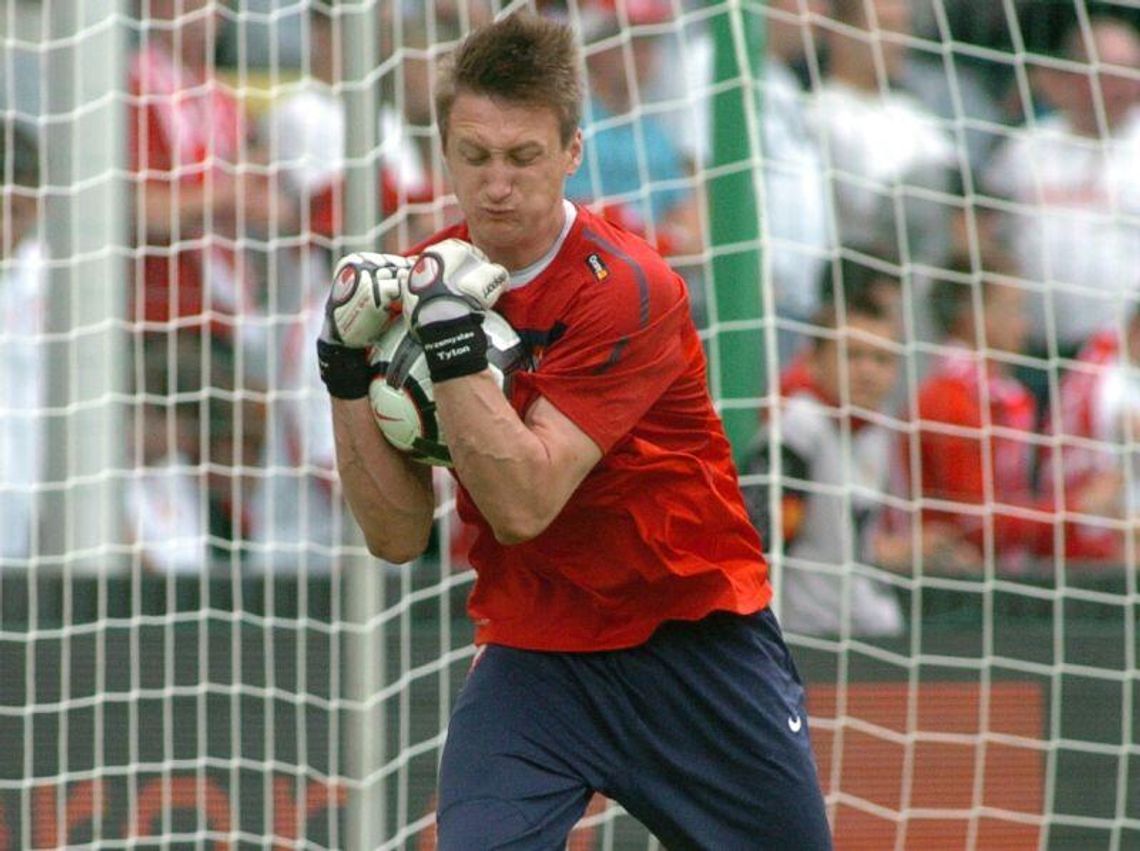 Kontuzja Przemysława Tytonia, PSV – Ajax 2:2 (wideo)