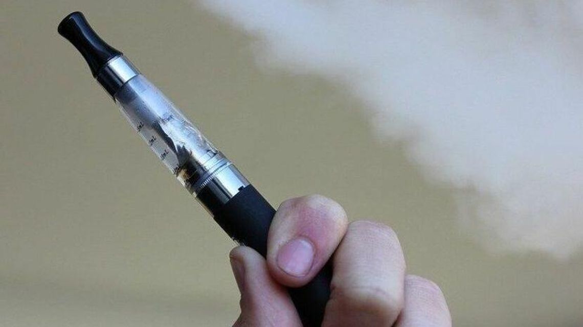 Kopali, bo chcieli e-papierosa 