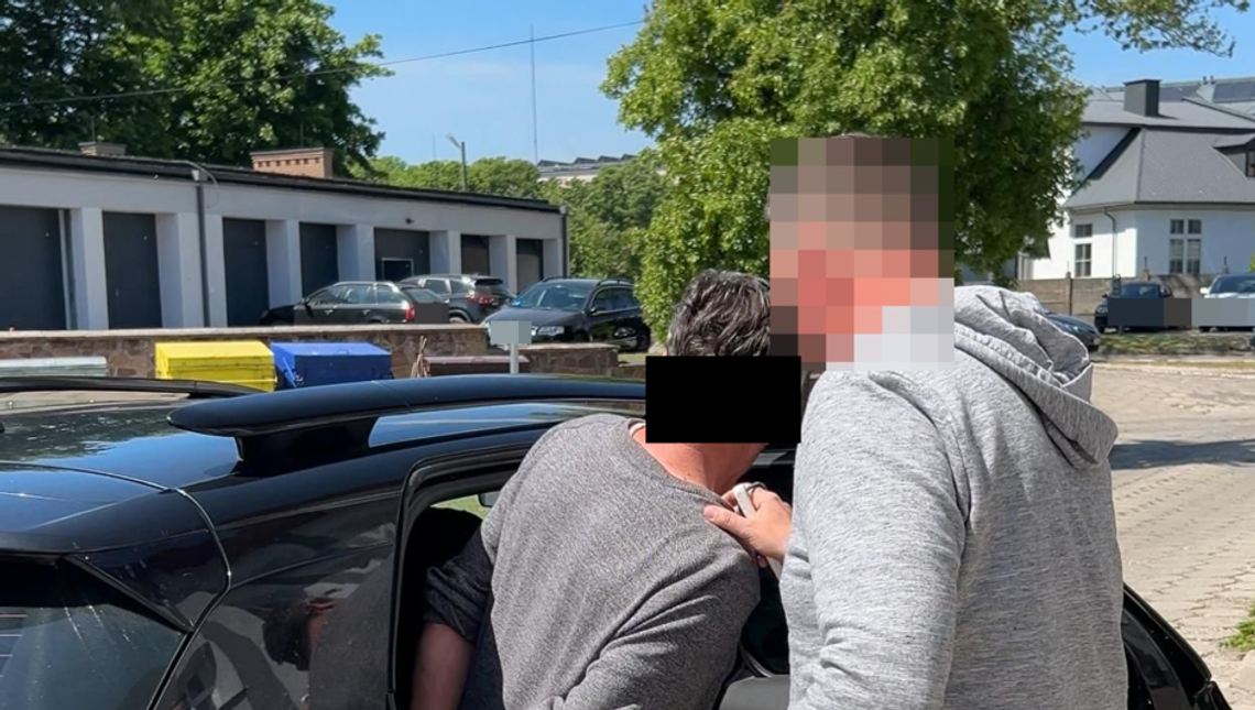 Kopali i bili 22- latka. Sprawcy zatrzymani