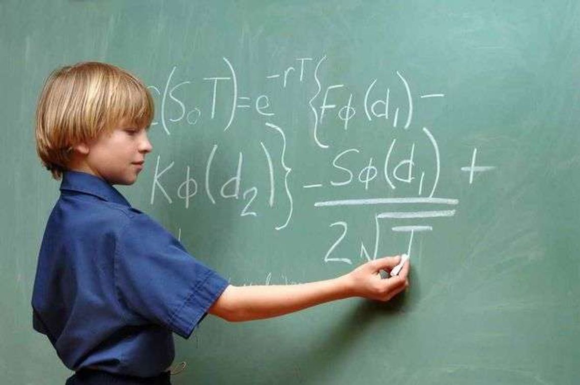 Korepetycje na trudny początek roku szkolnego - konieczność czy fanaberia? Korepetycje na trudny początek roku szkolnego - konieczność czy fanaberia?