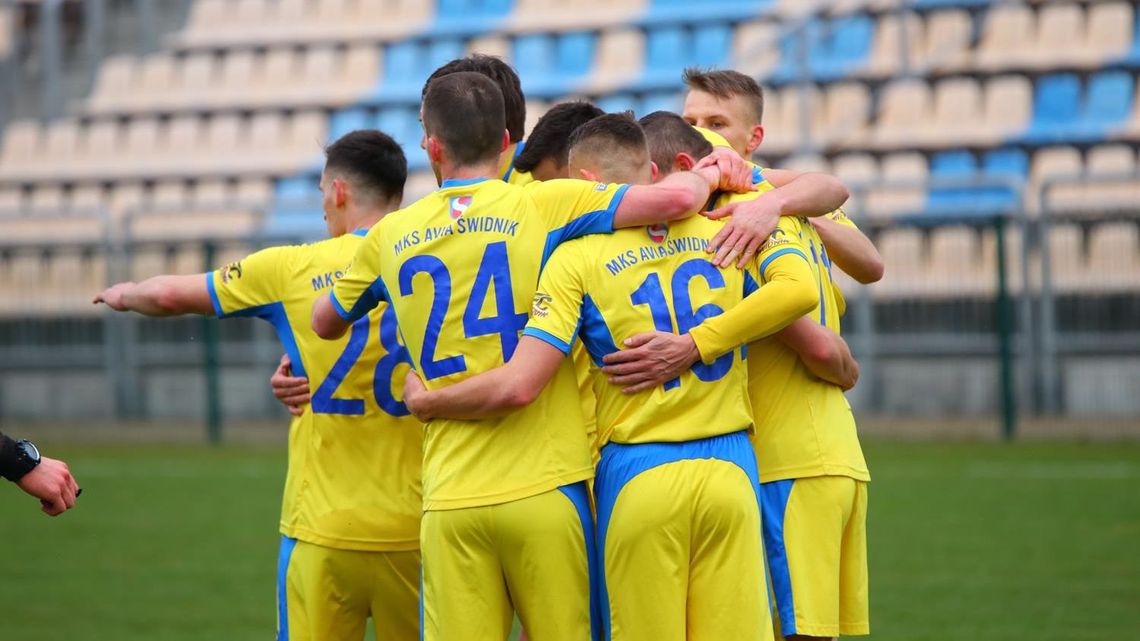 Korona II Kielce – Avia Świdnik 0:3. Rozstrzygnęli mecz w godzinę