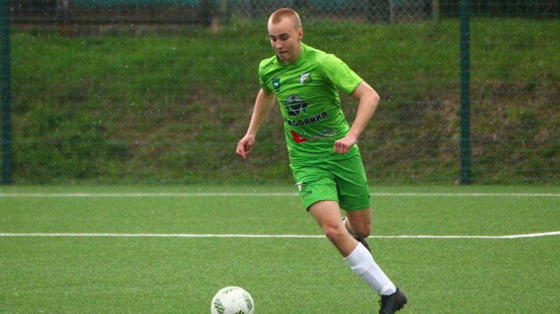 Korona II Kielce – Chełmianka 0:1. Bramkostrzelny obrońca