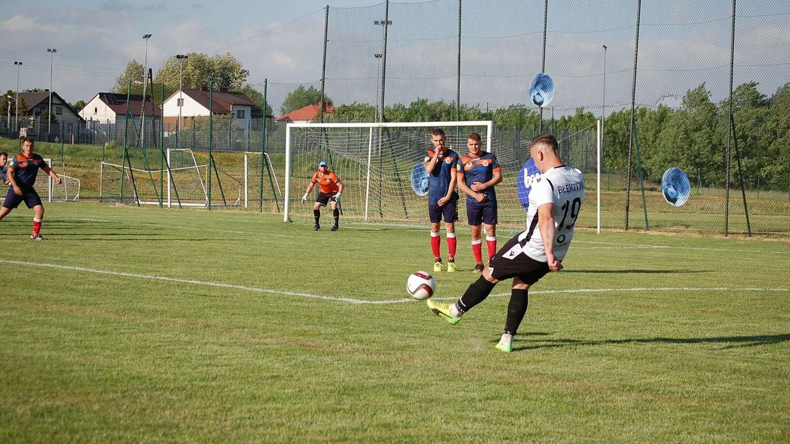 Korona Łaszczów – Błękitni Obsza 0:1. Żelazna defensywa Błękitnych