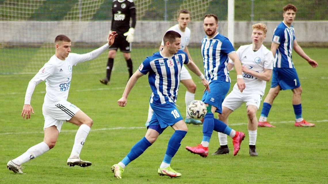 Korona Rzeszów – Tomasovia 1:2. Znowu wracają do gry o utrzymanie?