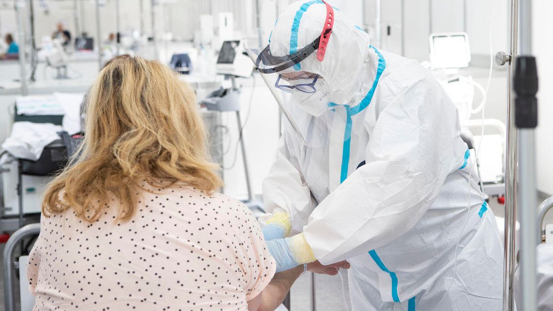 Koronawirus, 1 maja 2021. Prawie 430 zmarłych Koronawirus, 1 maja 2021. Prawie 430 zmarłych