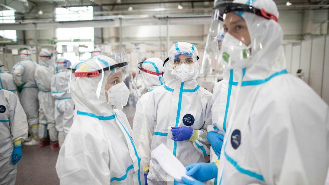 Koronawirus 24 listopada. Niemal 30 tys. zakażeń koronawirusem, do tego 460 zgonów