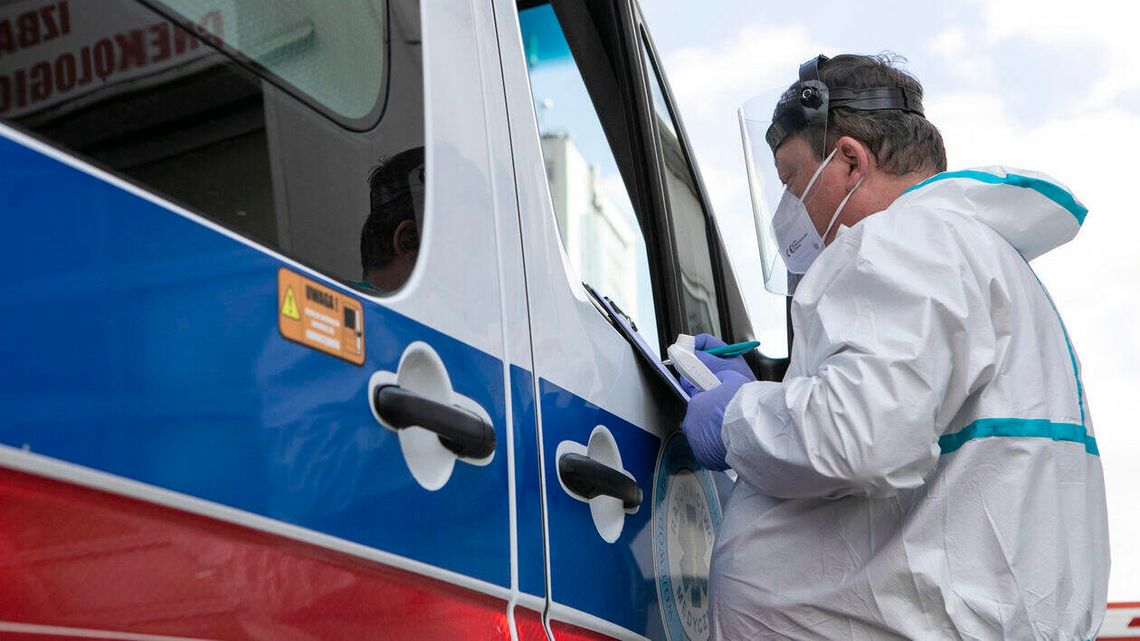 Koronawirus 27 września. 421 nowych zakażeń w Polsce. W woj. lubelskim dużo przypadków Koronawirus 27 września. 421 nowych zakażeń w Polsce. W woj. lubelskim dużo przypadków