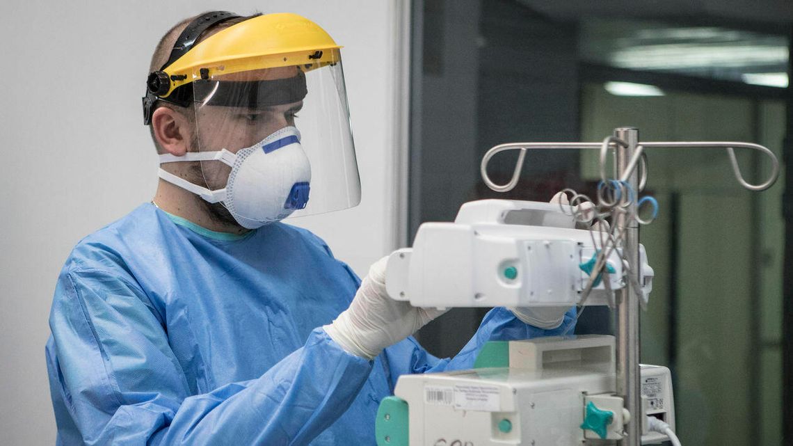 Koronawirus 4 kwietnia. Znacznie mniej zakażeń niż przed tygodniem. Spadła liczba testów