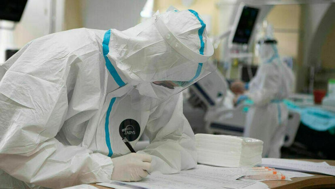 Koronawirus. Dane gorsze niż równo rok temu