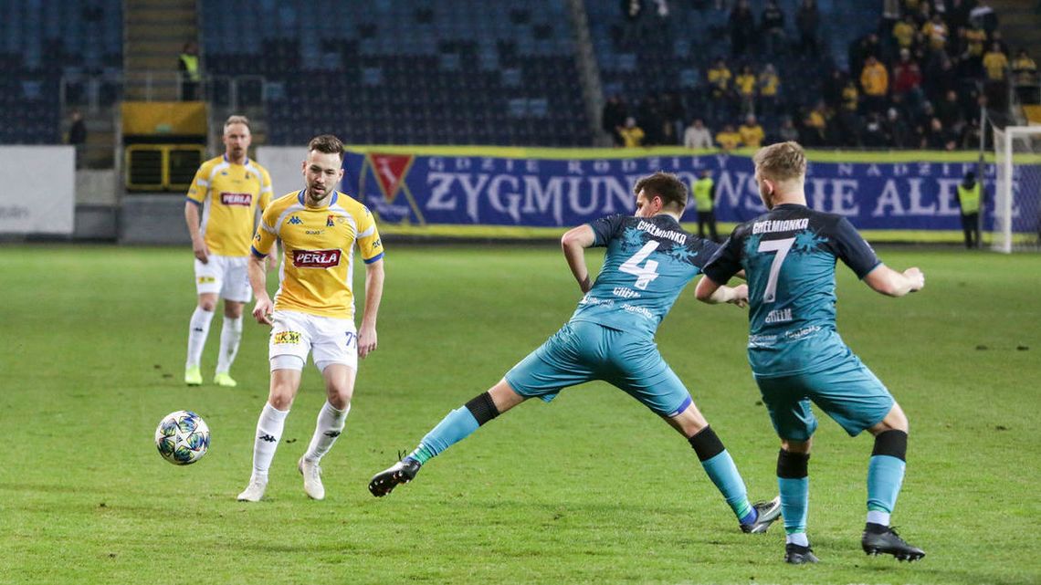 Koronawirus: LZPN apeluje, aby ograniczyć obecność na meczach do minimum