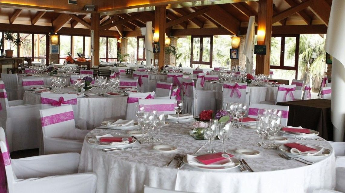 Koronawirus. Możliwe, że na wesele będzie mogło przyjść jeszcze mniej gości Koronawirus. Możliwe, że na wesele będzie mogło przyjść jeszcze mniej gości