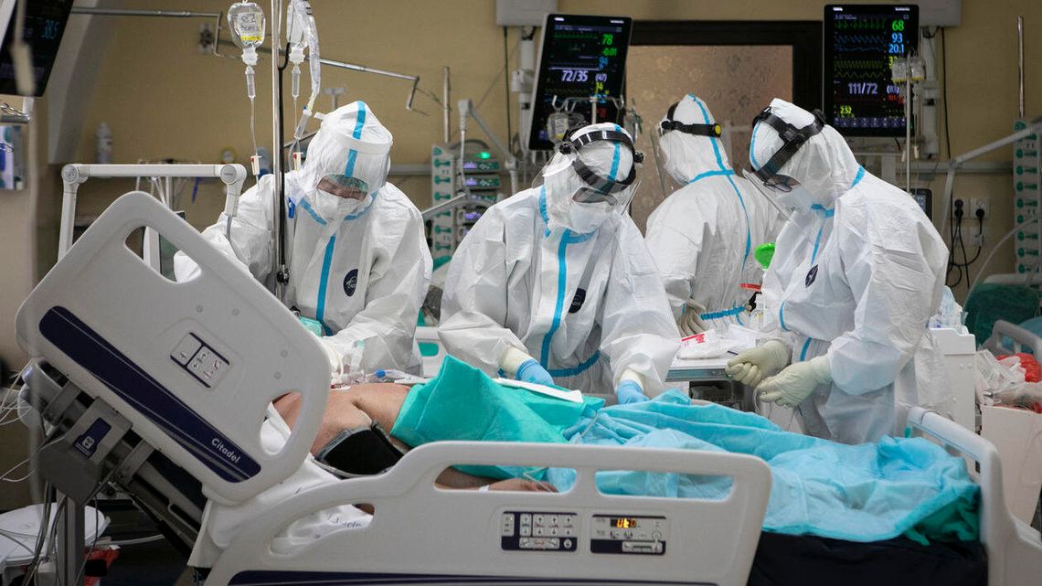 Koronawirus. Ponad 2,7 tysiąca pacjentów w szpitalach więcej niż tydzień temu