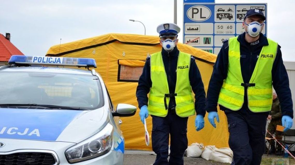 Koronawirus: Ponad 80 policjantów zakażonych, a ponad 1,7 tys. na kwarantannie Koronawirus: Ponad 80 policjantów zakażonych, a ponad 1,7 tys. na kwarantannie