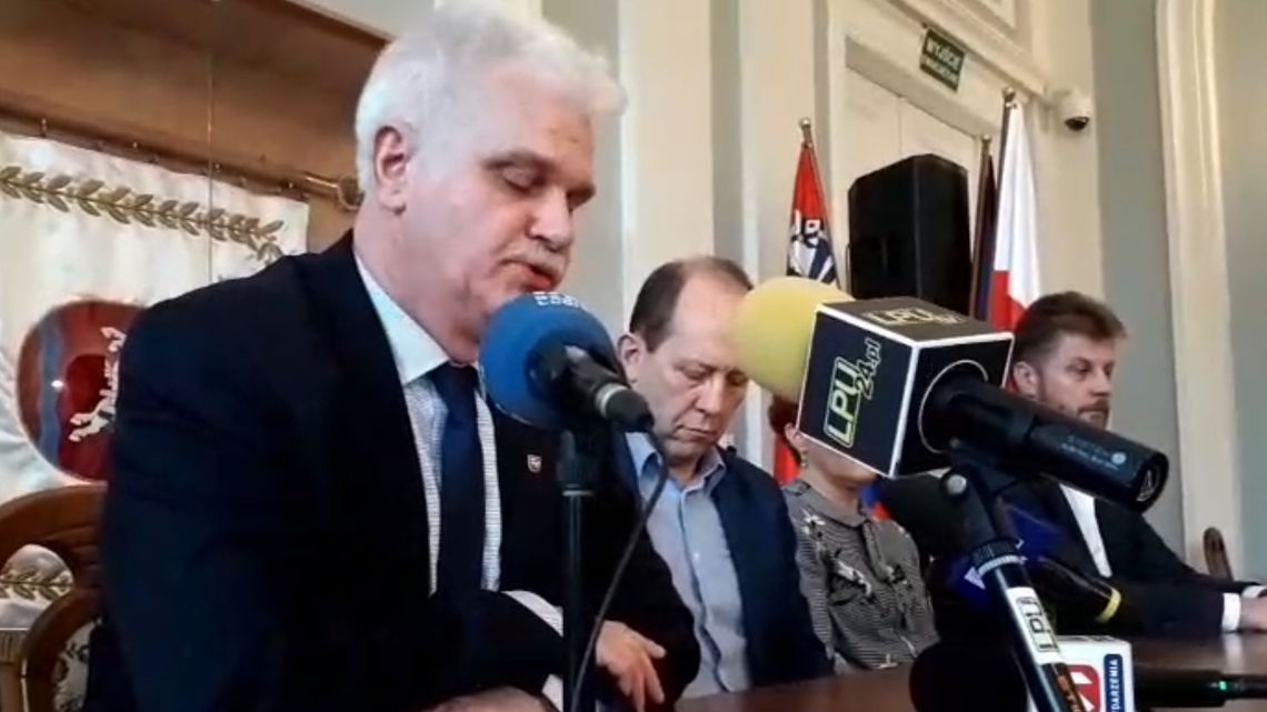 Koronawirus w Lubelskiem. Konferencja dyrekcji puławskiego szpitala. Transmisja na żywo