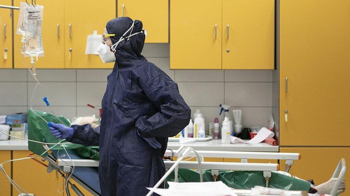 Koronawirus w Polsce. Mniej nowych zakażeń niż tydzień temu