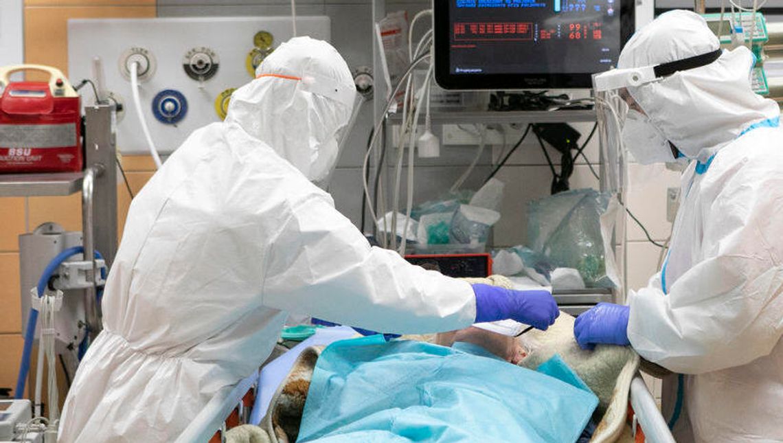 Koronawirus w Polsce. Poniżej 10 tys. nowych zakażeń Koronawirus w Polsce. Poniżej 10 tys. nowych zakażeń