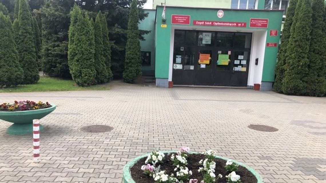 Koronawirus w szkole podstawowej nr 22 i XIX LO w Lublinie. Pięć klas przechodzi na zdalną naukę