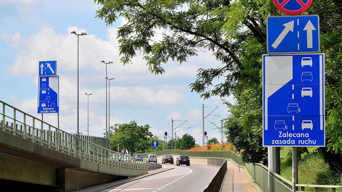 "Korytarz życia" oraz jazda na "suwak" będą obowiązkowe. Kierowcy muszą przygotować się na zmiany