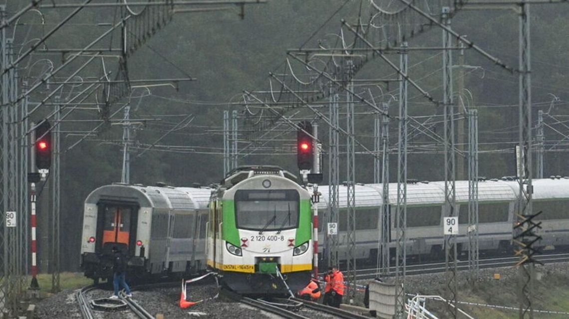 Kosiniak-Kamysz: ABW lub SKW zbadają sprawę kamery przy uszkodzonych torach