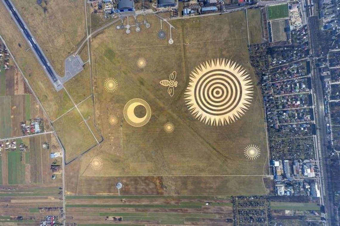 Kosmos Koziary na lubelskim lotnisku. Wkrótce ruszą prace