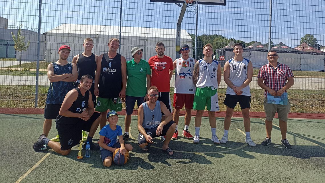 Koszykówka 3x3. Podnogo wygrało Turniej o Puchar Burmistrza Piask
