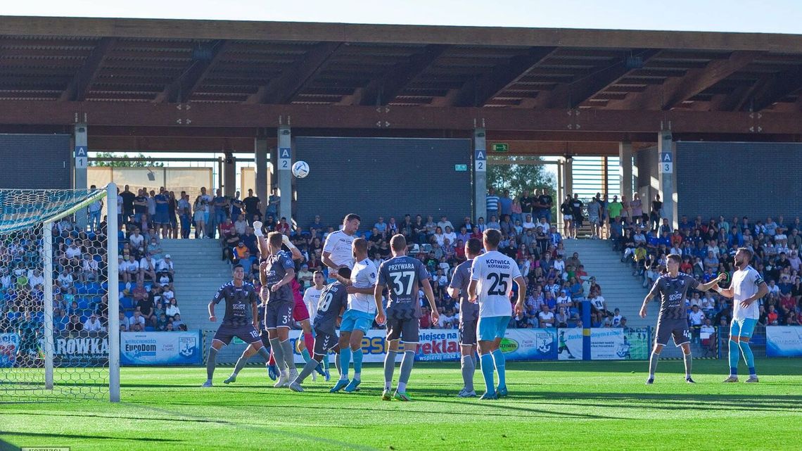 Kotwica Kołobrzeg – Wisła Puławy 2:1. Słono zapłacili za błędy