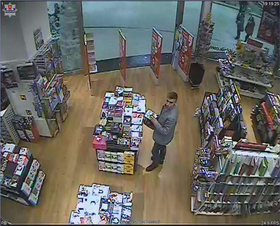 Kradli gry komputerowe. Policja pokazuje nagranie z monitoringu (wideo)