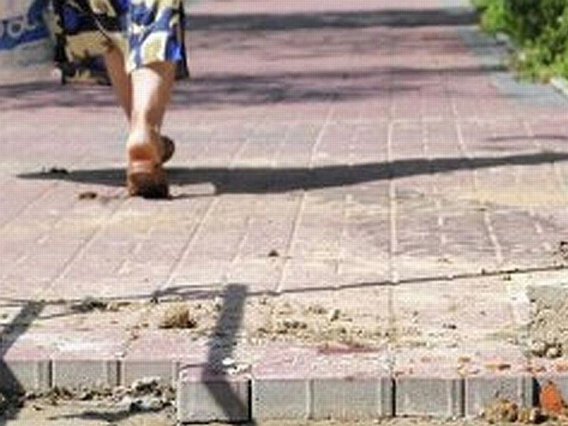 Kradli kostkę, żeby zbudować grób