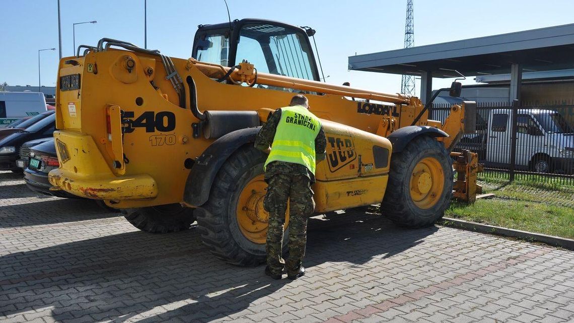 Kradziona ładowarka miała trafić na Ukrainę. Kierowca wpadł na granicy