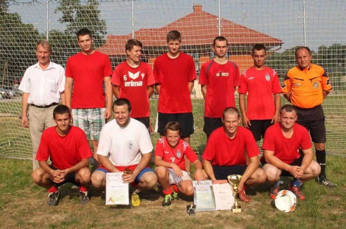 Krasne najlepsze w turnieju piłkarskim sołectw gminy Stary Zamość Krasne najlepsze w turnieju piłkarskim sołectw gminy Stary Zamość