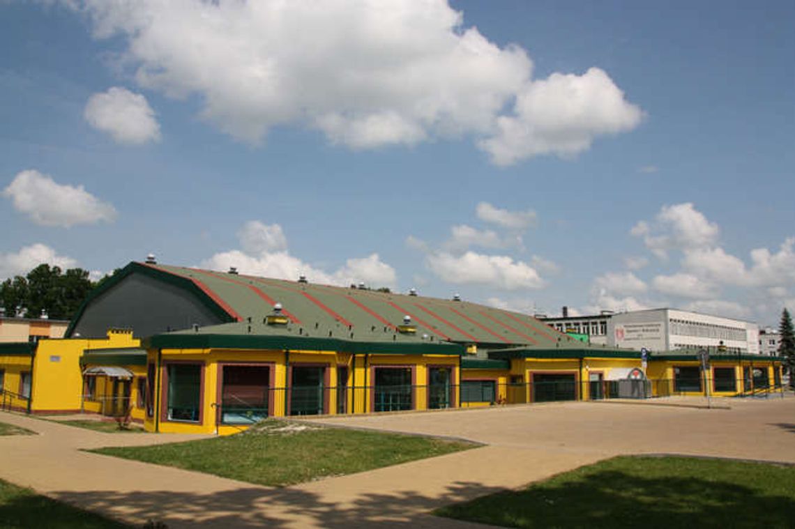 Kraśnik dostanie pieniądze na dwie hale sportowe. Z oszczędności