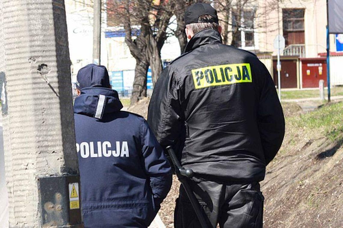 Kraśnik: Dotarli do rozbójnika po zadrapaniach na twarzy