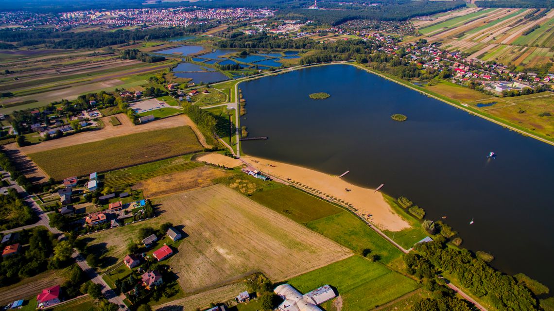 Kraśnik inwestuje w turystykę. Park linowy i modernizacja Zalewu Kraśnickiego