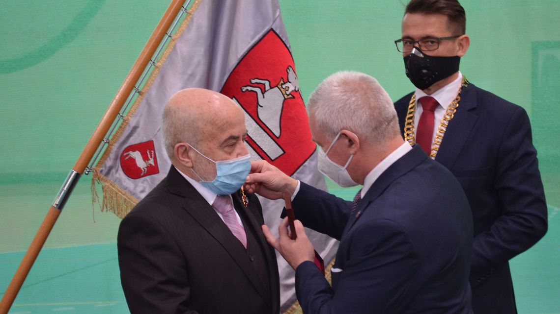 Kraśnik: Kolekcjonerzy odznaczeni. Wśród nagrodzonych twórcy wyjątkowej publikacji