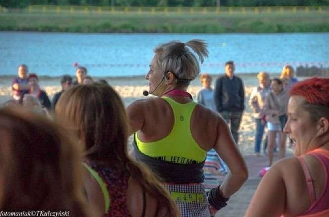 Krasnobród. Środowa zumba plenerowa