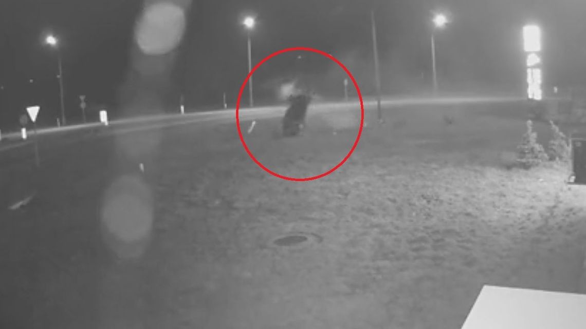 Krasnystaw: Dachowanie na podwójnym gazie. Policja publikuje nagranie