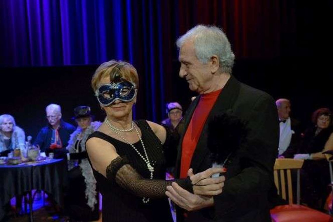 Krasnystaw: Sukces premiery spektaklu "Powróćmy jak za dawnych lat..."